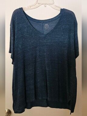 Old Navy Dark Blue V-Neck Relaxed Boyfriend Tee